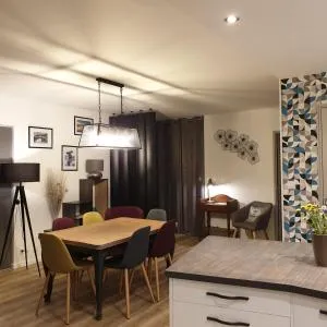 COEUR de TROYES T4 Terrasse 5ème étage CENTRE VILLE Wifi Parking - Доланкур