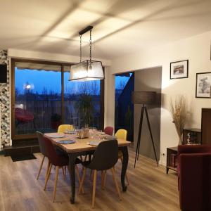 Appartements COEUR de TROYES T4 Terrasse 5eme etage CENTRE VILLE Wifi Parking prive : photos des chambres