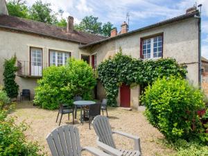 Maisons de vacances Beautiful Holiday Home in H risson with Private Garden : photos des chambres