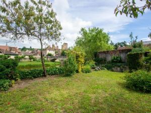 Maisons de vacances Beautiful Holiday Home in H risson with Private Garden : photos des chambres