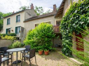 Maisons de vacances Beautiful Holiday Home in H risson with Private Garden : photos des chambres