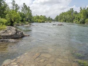 Maisons de vacances Attractive Holiday Home in Cessenon Sur Orb with Terrace : photos des chambres