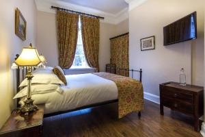 Room #28103519 room in Lamb & Lion Hotel Sure Hotel Collection by Best Western