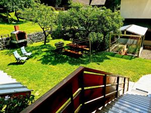 Apartment and Garden house among the mountains 