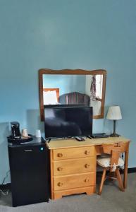 MacIvers Motel and Camp