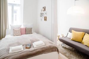 Comfy, renewed 3 bedroom apt in center