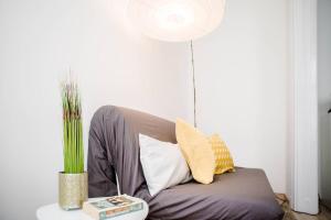 Comfy, renewed 3 bedroom apt in center