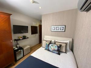 Deluxe Single Room room in Four Doors Hotel