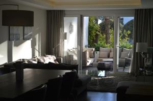 Alcazaba Beach Luxury Apartment02 Estepona