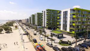 Vibe Apartment- Spa n Pools beach resort