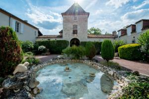 Hotels Logis Hotel Le Prince Noir : photos des chambres