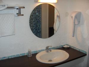 Hotels Hotel Jaures : photos des chambres