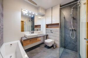 Jelitkowska, Sun & Snow