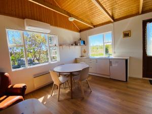 Ábót - Riverside Cottage