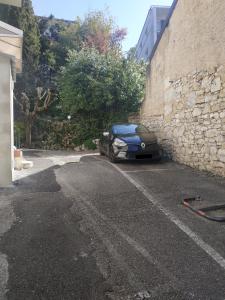 Joli studio calme parking proche thermes et centre