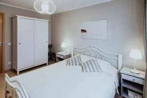 Lina apartamenti - Stanģi