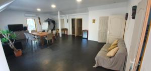 Stég Stúdió Stb. .