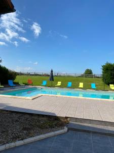 Soie Villalunoterie Futuroscope Piscine Spa 6pers