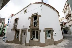 Casiña Branca - Leis