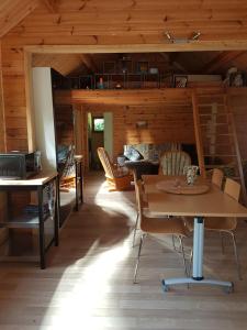 Chalets Insolite Chalet de peche Serenite - Bien Etre : photos des chambres