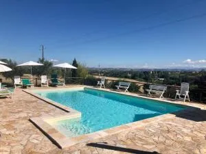 APPARTAMENTO FONTEBELLA - كيارافاللي