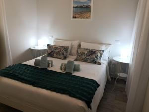 Harrys Apartment 2 by SunHousesCanarias