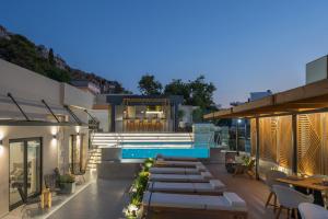 Casa DIrene Deluxe Hotel