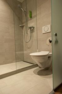 Double Room with Shared Bathroom room in Weisses Kreuz
