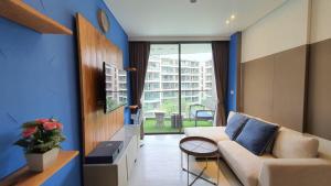 Santorini Khao Takiab Huahin Beach Front