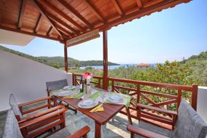 Niki Apartments Skopelos Greece