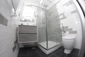 Mondo Suites Apartments