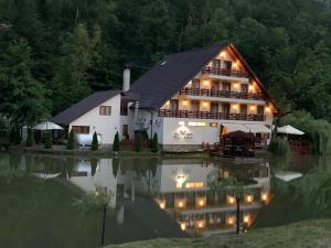Guest house Lacul Linistit