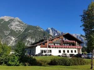 Hotel Tirolerhof - Leutasch