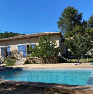 B&B / Chambres d'hotes Les Manaux en Provence : photos des chambres