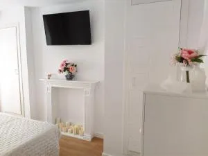 Habitaciones en casa nueva y moderna - Llano de Gorra