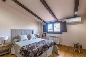 Palacio Descalzos -Atico 3b- Parking incluido - Corella