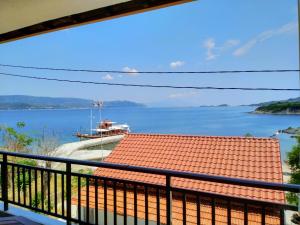 Gianni's Apartment By The Sea Ammouliani Greece