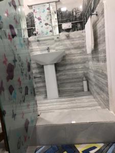 WISH RESIDENCE SeaSide, Near Durdans & Vasan eye care Hospital, Colombo 3