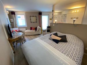 Appartements Studio rez-de-chaussee, a Lesquin/Lille aeroport : photos des chambres