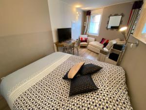 Appartements Studio rez-de-chaussee, a Lesquin/Lille aeroport : photos des chambres