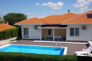 GERANIUM Holliday Villas