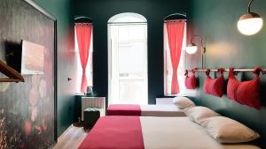 Comfort Triple Room room in Casa Rosa Suites