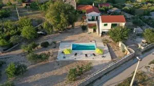 Marcelovi dvori - 皮罗瓦茨