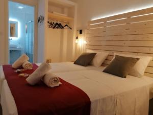 Deluxe Double Room with Balcony and Sea View