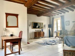 Maisons de vacances Beautiful country house located 50min from Paris Eiffel Tour - Demeure d'exception a 50min de Paris Tour Eiffel : photos des chambres