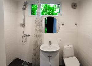 Vasarotojų Guest House