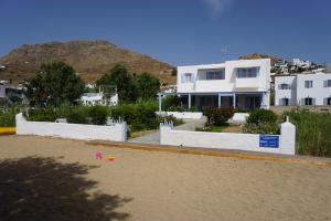 Galazio Sea Side Apartments Seriphos Greece