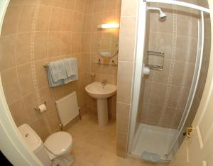 Twin Room room in Avlon House Bed and Breakfast