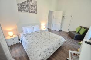 Bright, Romantic & Super Stylish Old Town Flat with Seaview & Shared Terrace