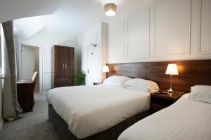 Triple Room room in Portcaman House